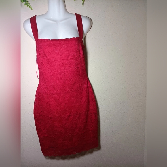 Guess Vibrant Red Lace Dress - Picture 1 of 10
